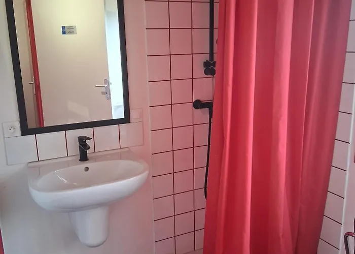 De L'ecluse بيت للعطل *