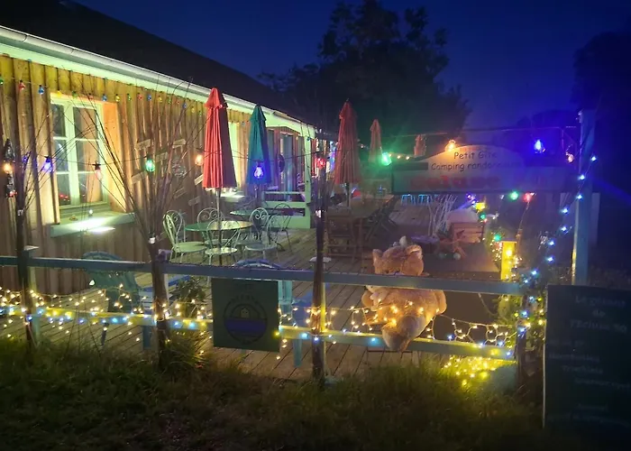 De L'ecluse بيت للعطل Bassanne